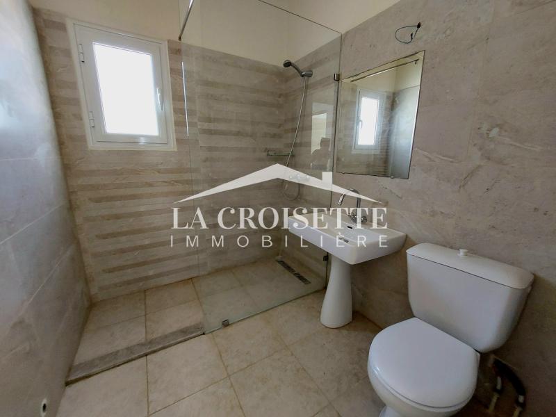 Duplex S+4 avec terrasse à La Marsa